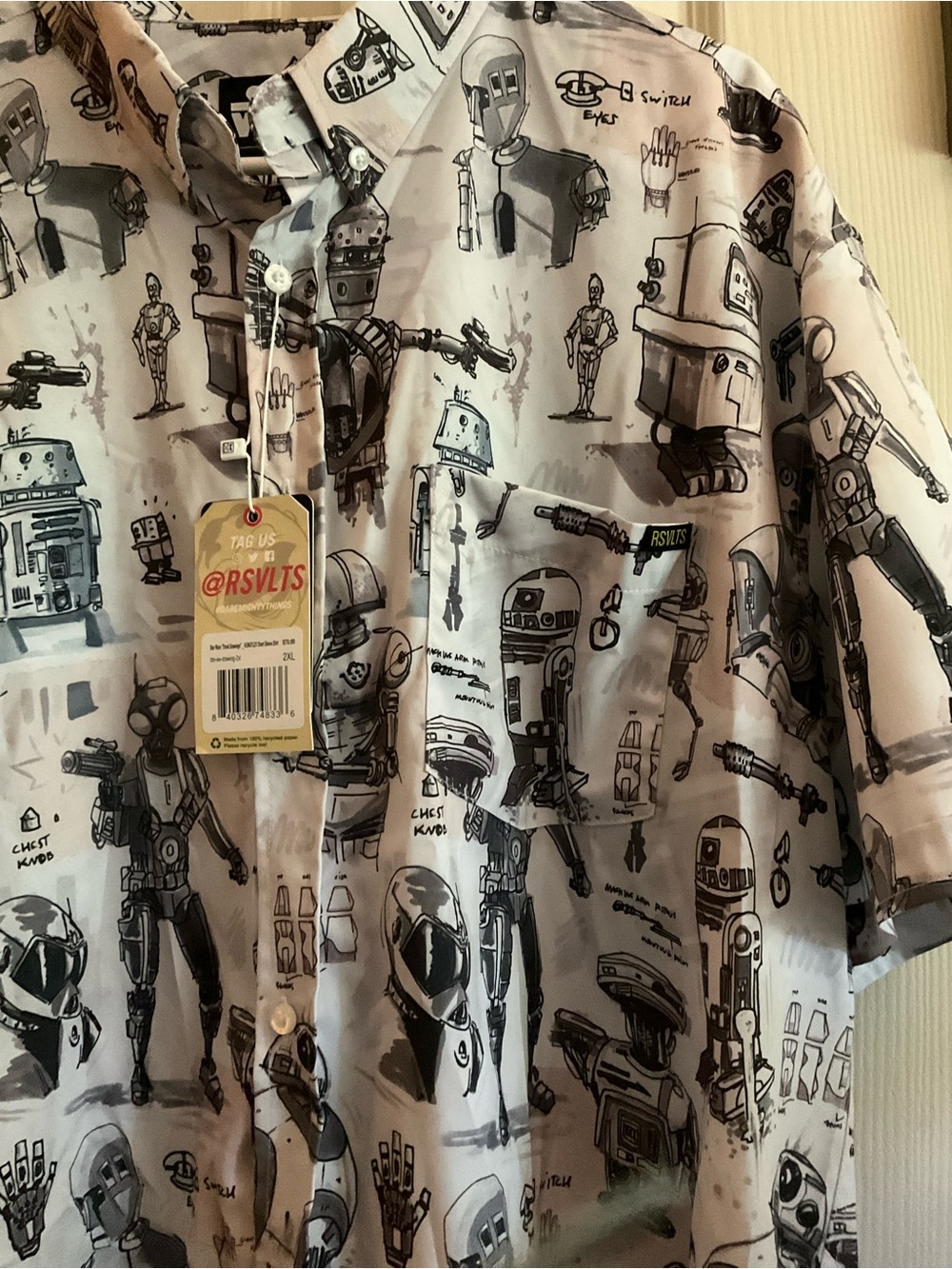 Star Wars Short-Sleeve Droid Print Shirt in White and Black NWT - Picture 9 of 13